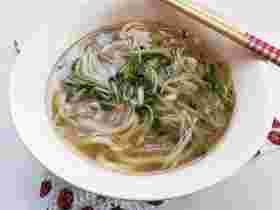 豆苗ともやしの塩うどん