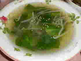 チンゲン菜ともやしの中華風スープ