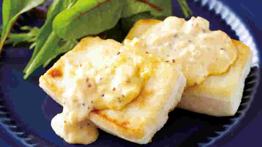 豆腐ステーキタルタルソース掛け