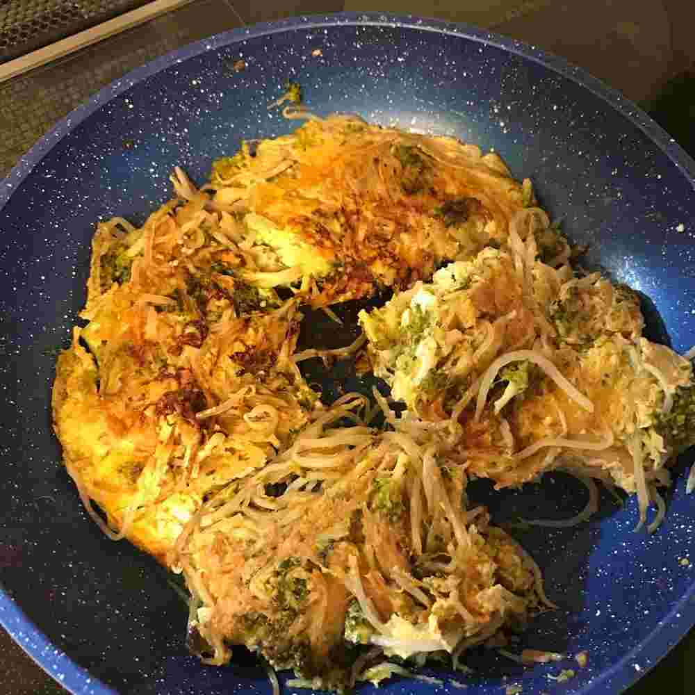 おすすめレシピで作るブロッコリーともやしの卵焼き