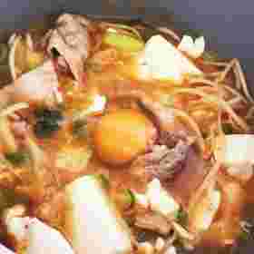 もやし入り即席味噌汁で豆腐チゲ