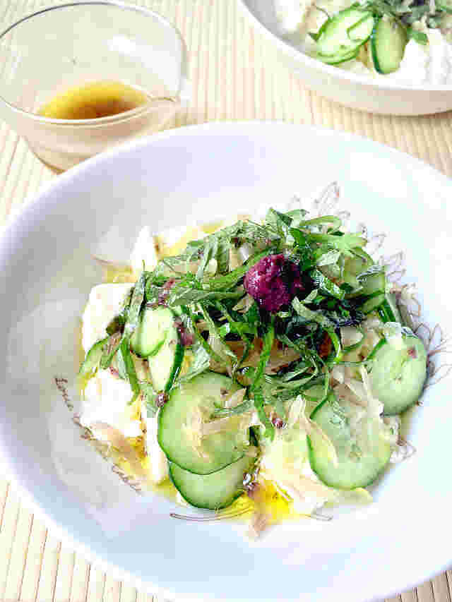 梅ドレッシングの豆腐サラダ