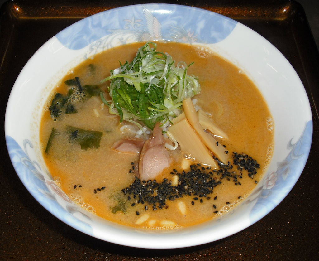揖斐川町名物の薬草ラーメン