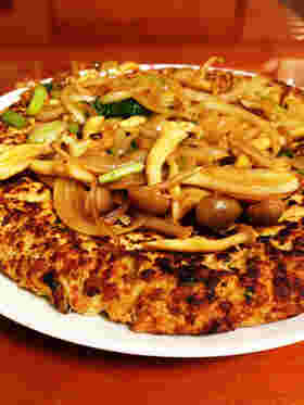 鶏胸肉のヘルシーハンバーグ野菜のせ