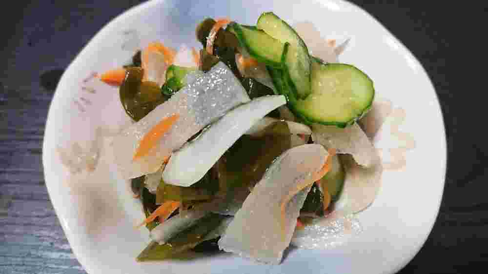 副菜レシピでおすすめなきゅうりと人参のこんにゃく酢の物