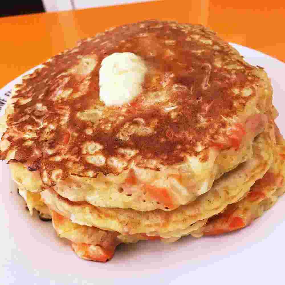 人参・キャベツなど野菜入りホットケーキ