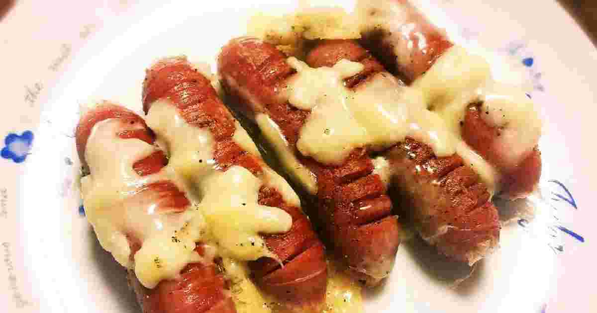ピリ辛ウインナーのとろりチーズ焼きおつまみ