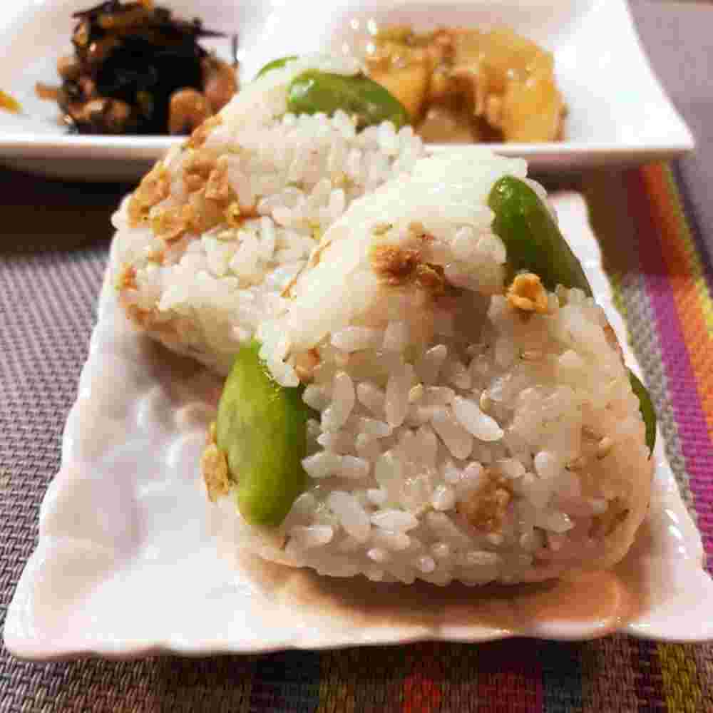人気おつまみレシピで作るそら豆のおにぎり