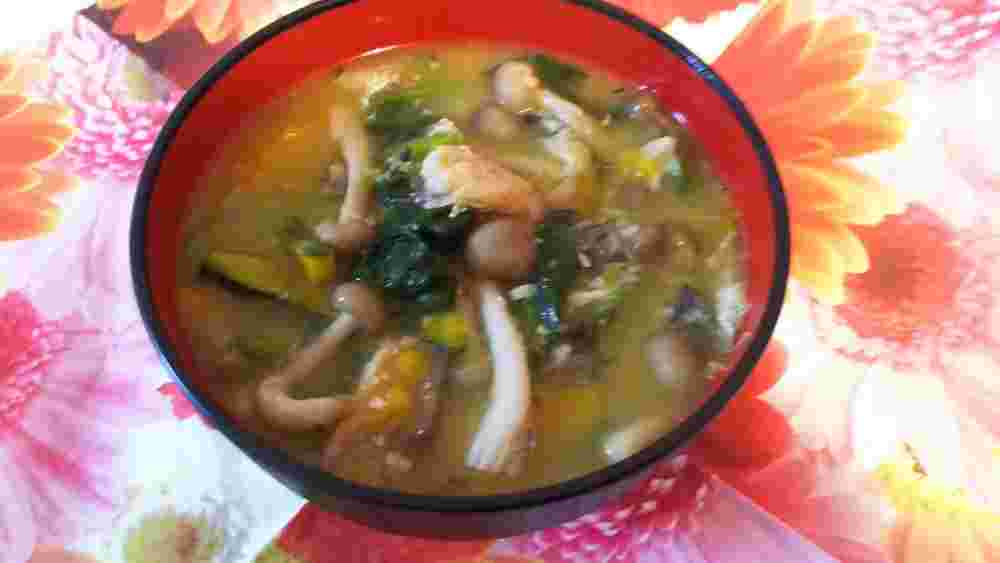 かぼちゃと鯖缶の味噌汁