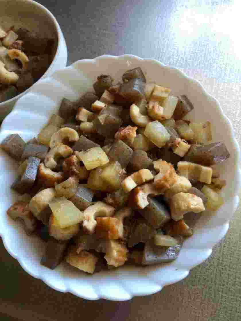 ちくわとこんにゃくと大根のカツオ煮