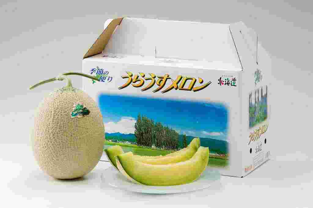 浦臼町特産のキングメルティーメロン