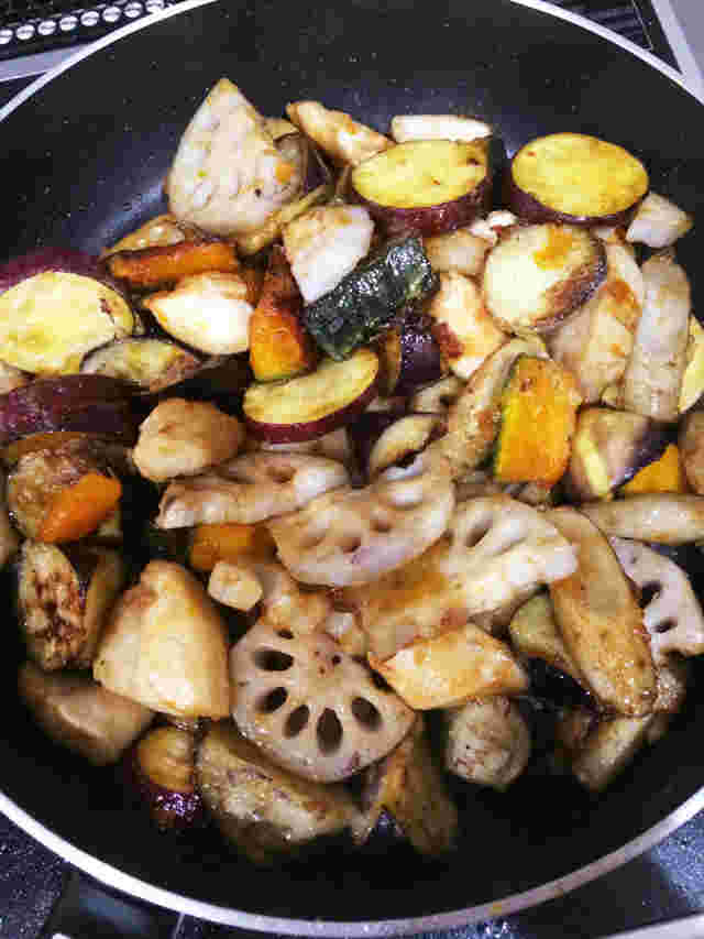 鶏肉と根菜の甘酢炒め