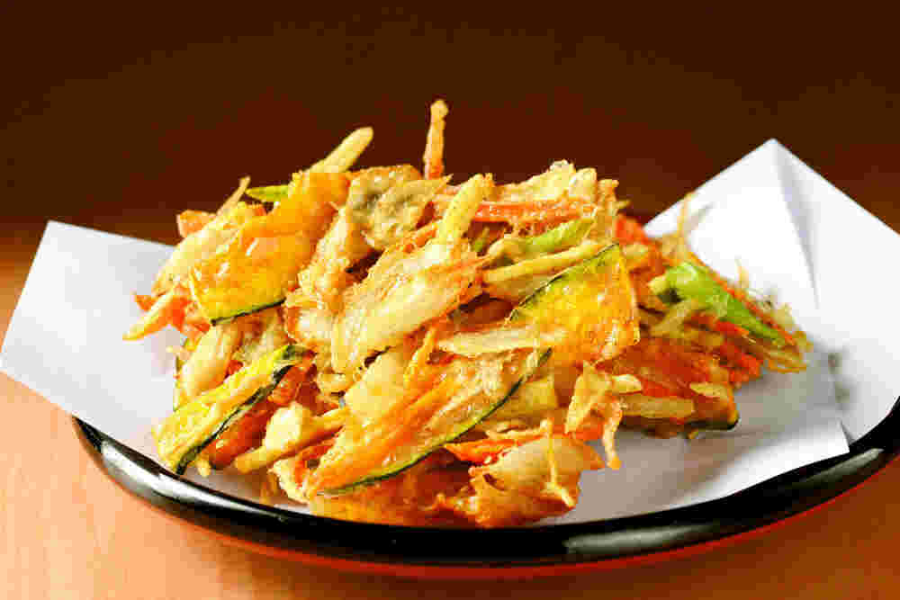 そば粉入り香りごぼうとかぼちゃと野菜のかき揚げ