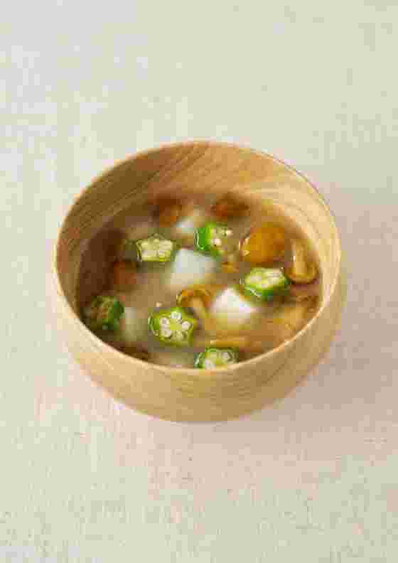 なめこと長芋の味噌汁