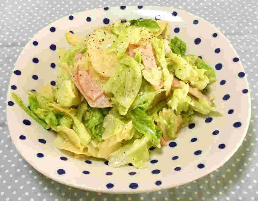 ポテトチップス入りキャベツサラダ