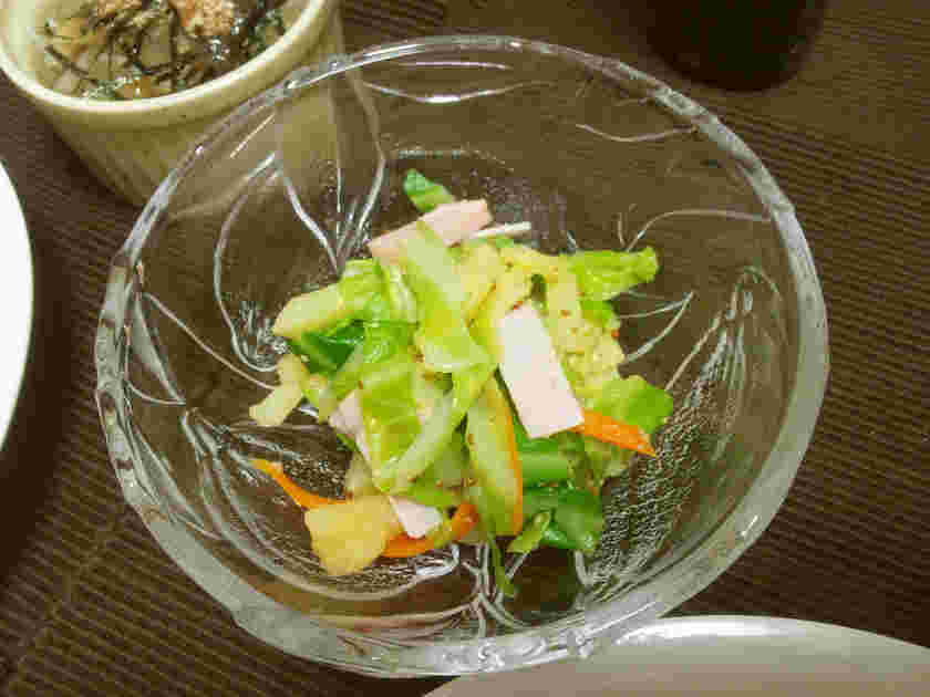 ハムとキャベツの温サラダ