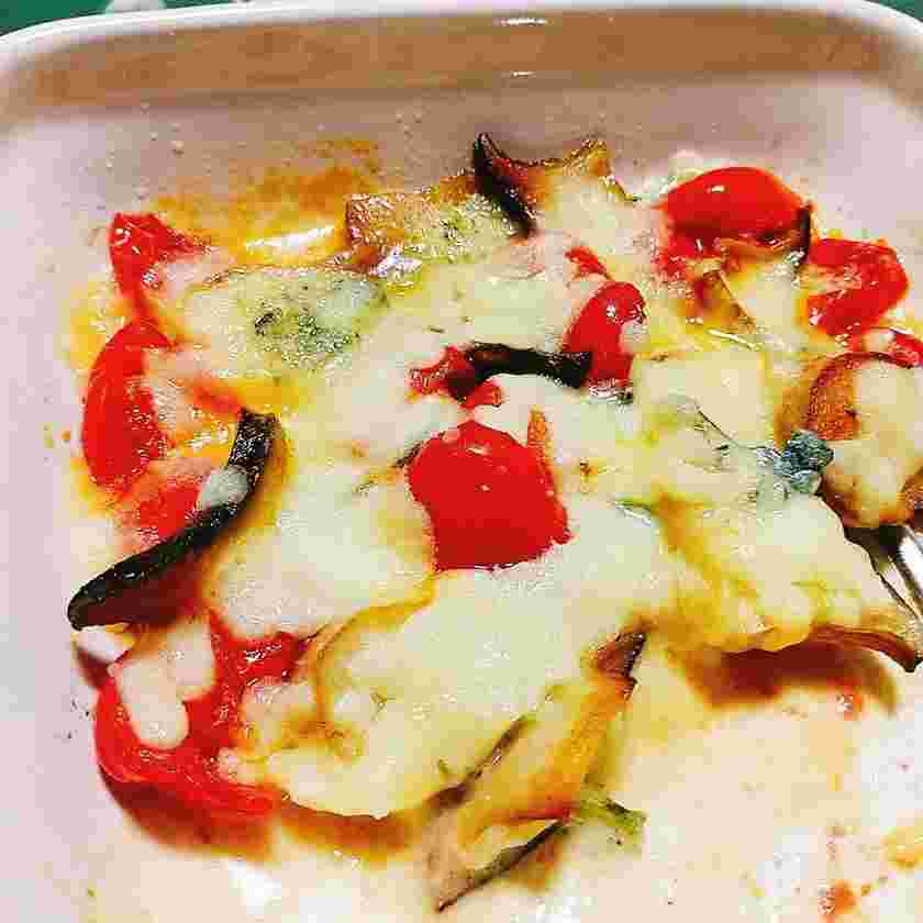トマトとエリンギのチーズ焼き