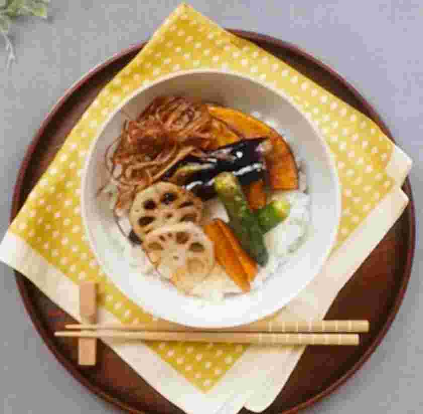 季節野菜の素揚げ丼