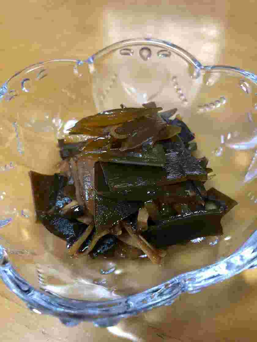 おつまみにぴったりな昆布と茎わかめの佃煮