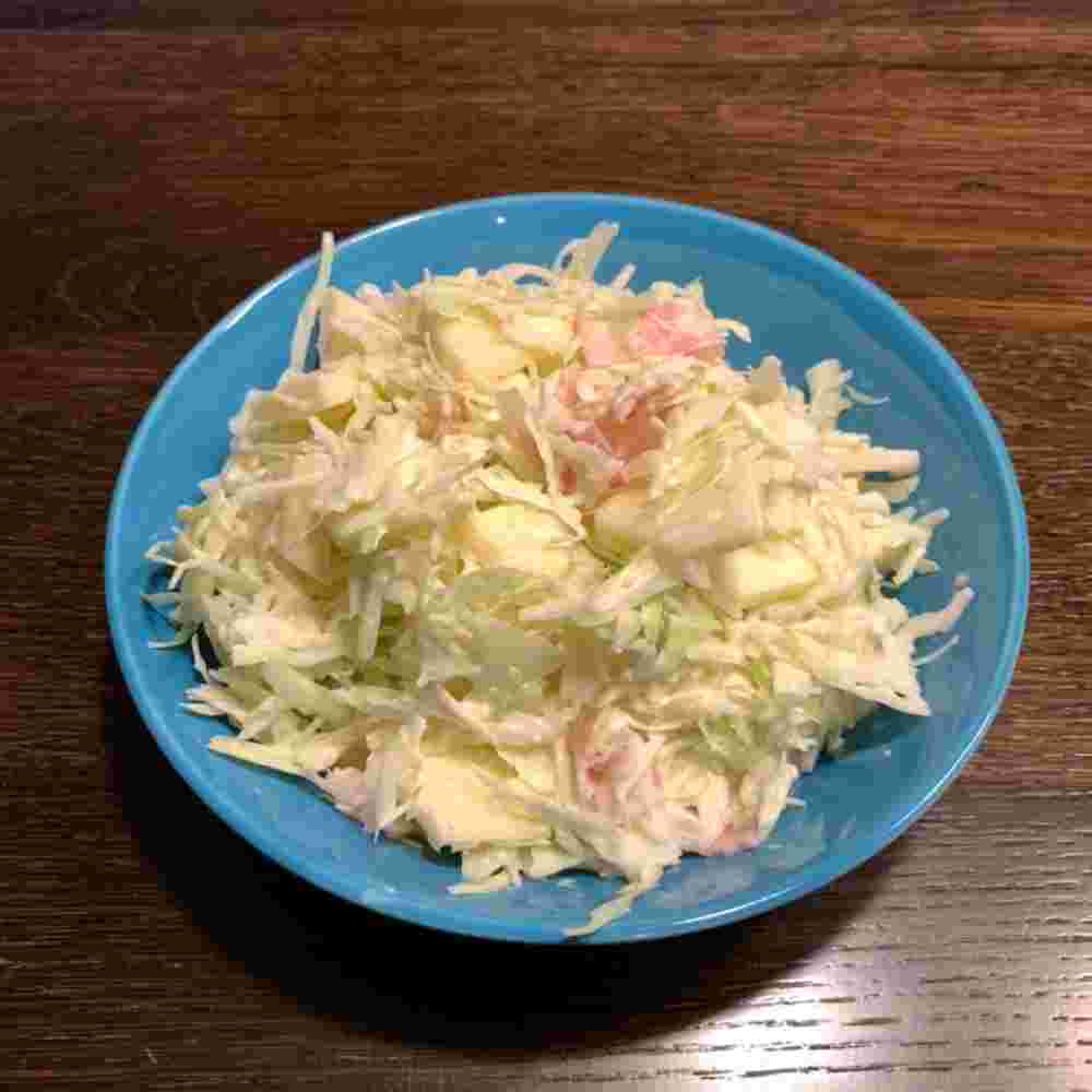りんご入りキャベツサラダ