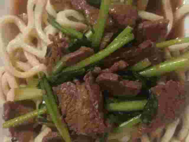 コクある牛肉と小松菜冷やしうどん