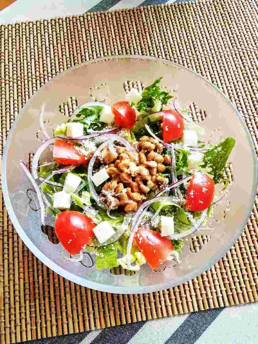 レタスと納豆のイタリアンサラダ