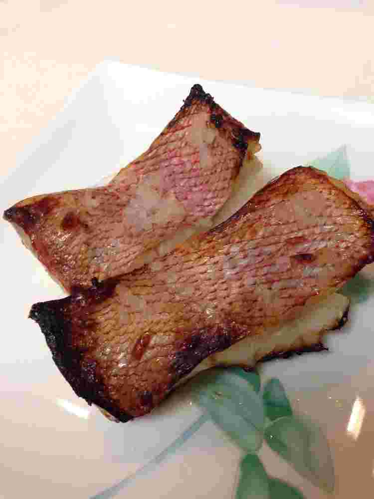 赤魚の塩焼きをアレンジした赤魚の塩麹焼き