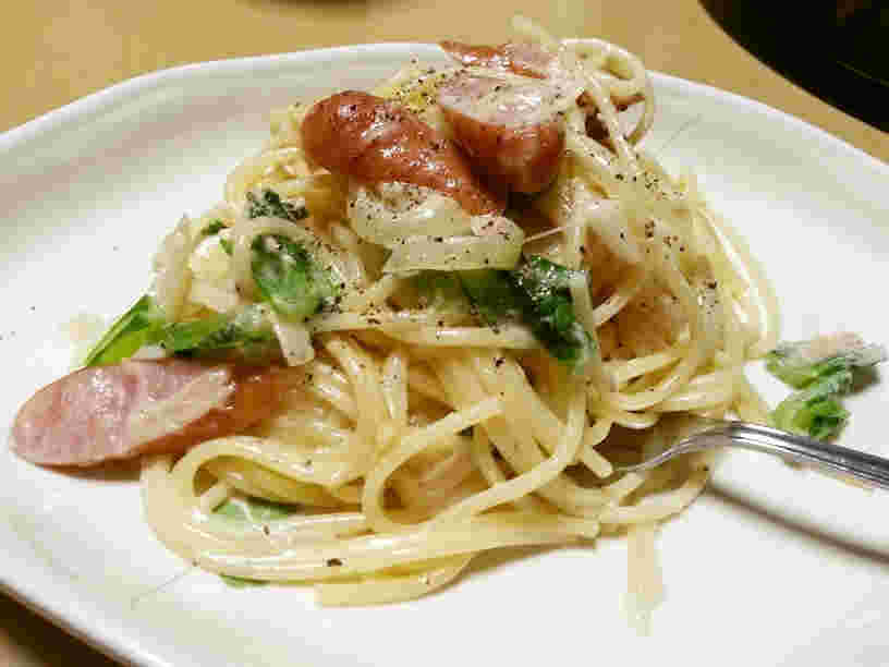 ウインナーと小松菜とのクリームパスタのレシピ