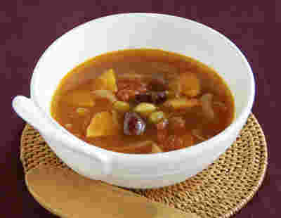 ホールトマト缶を使ったトマトスープカレー