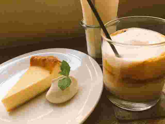 東京で人気のチーズケーキ専門店のチーズケーキセット