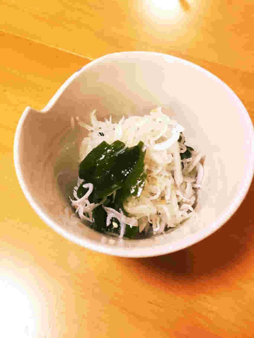 さっぱり味のしらす入り大根とわかめサラダ