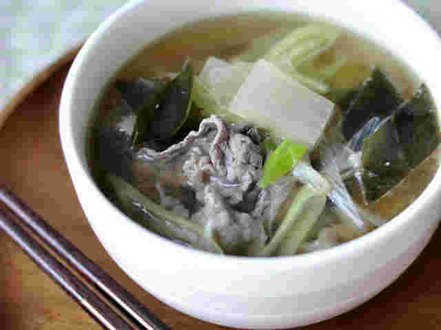 韓国のスープ料理「牛肉と大根のスープ」