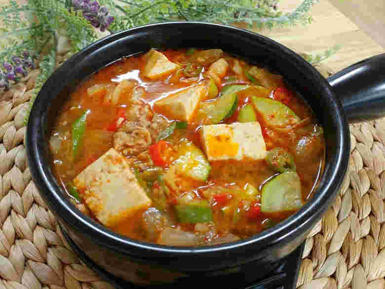 韓国のスープ料理「テンジャンチゲ」