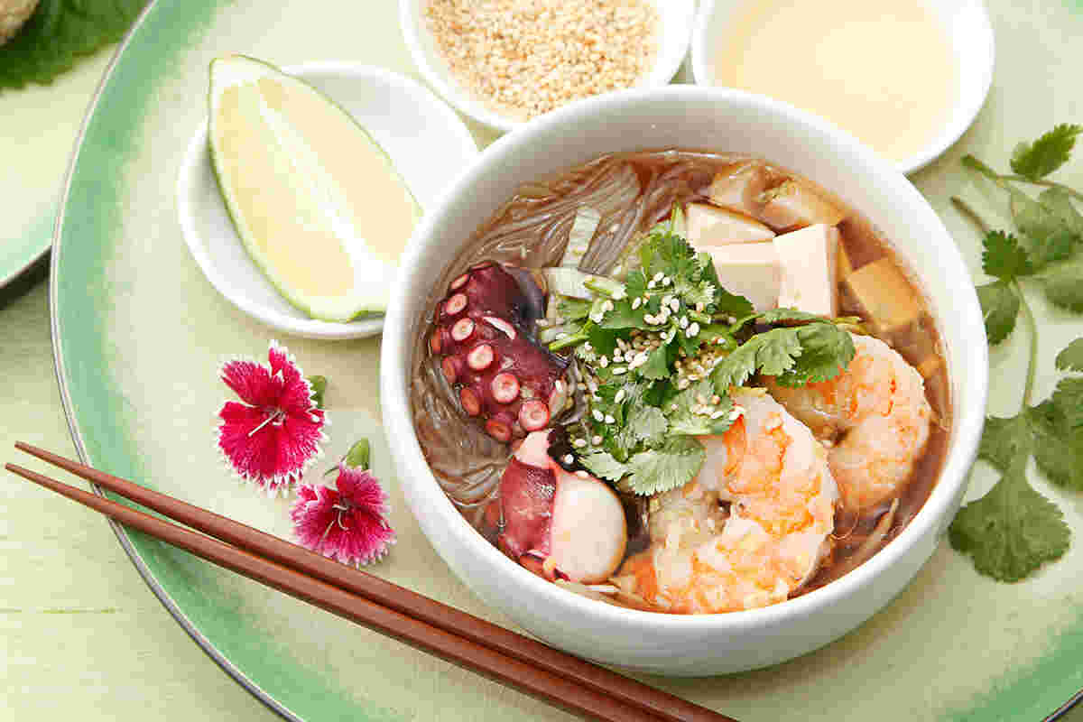 タコとエビと豆腐の食べるスープ