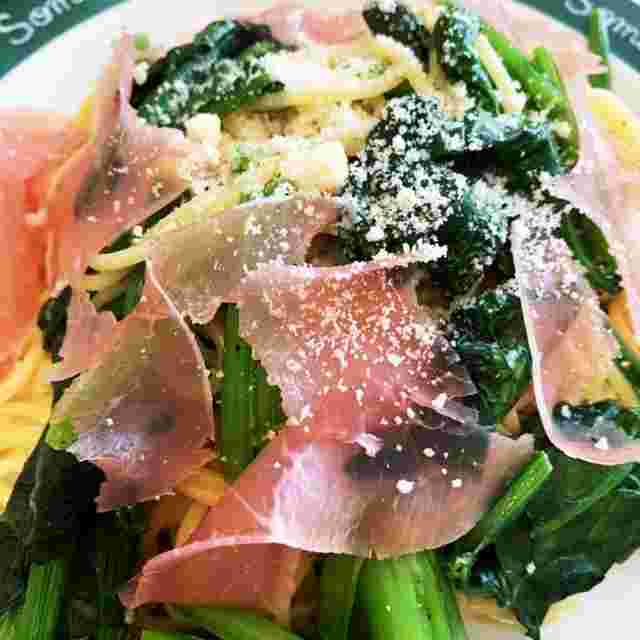 生ハムとほうれん草のパスタ