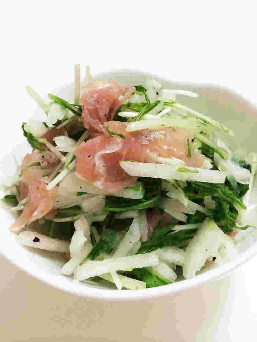 水菜と生ハムの梨サラダ