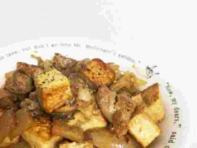 ご飯がススム豆腐と豚肉のマヨ醤油炒め