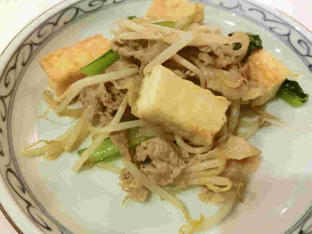 豚肉、小松菜、もやしの厚揚げ炒め