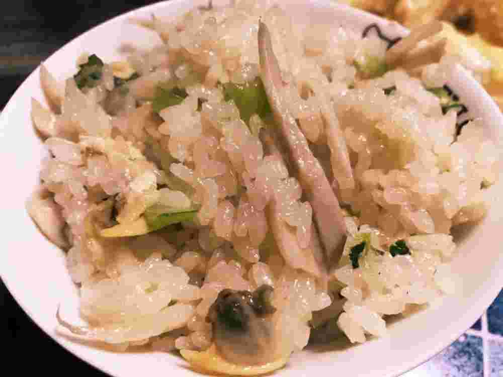 小松菜を使ったエリンギとあさりの炊き込みご飯