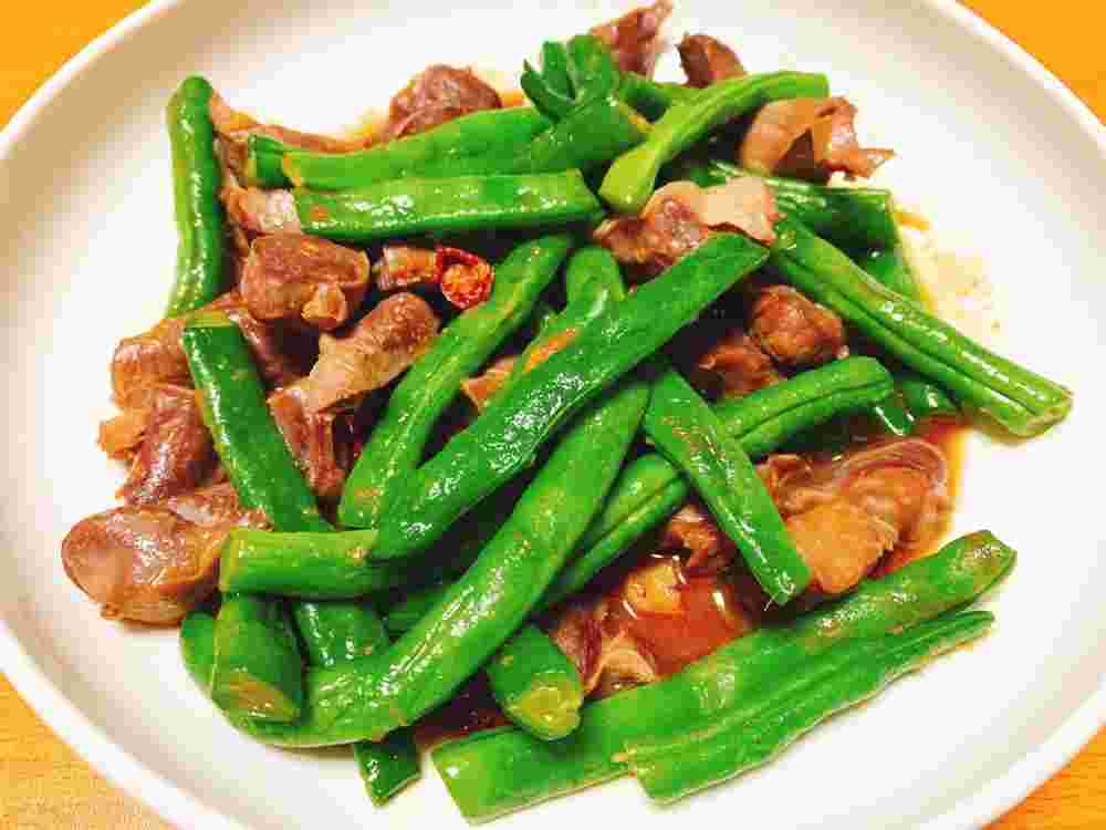 冷凍砂肝を使ったインゲンのピリ辛炒め