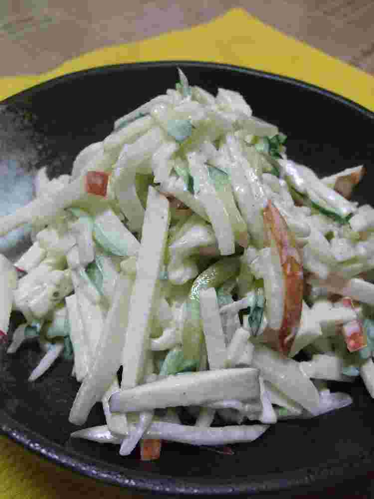 りんごを使ったシャキシャキ冬瓜サラダ