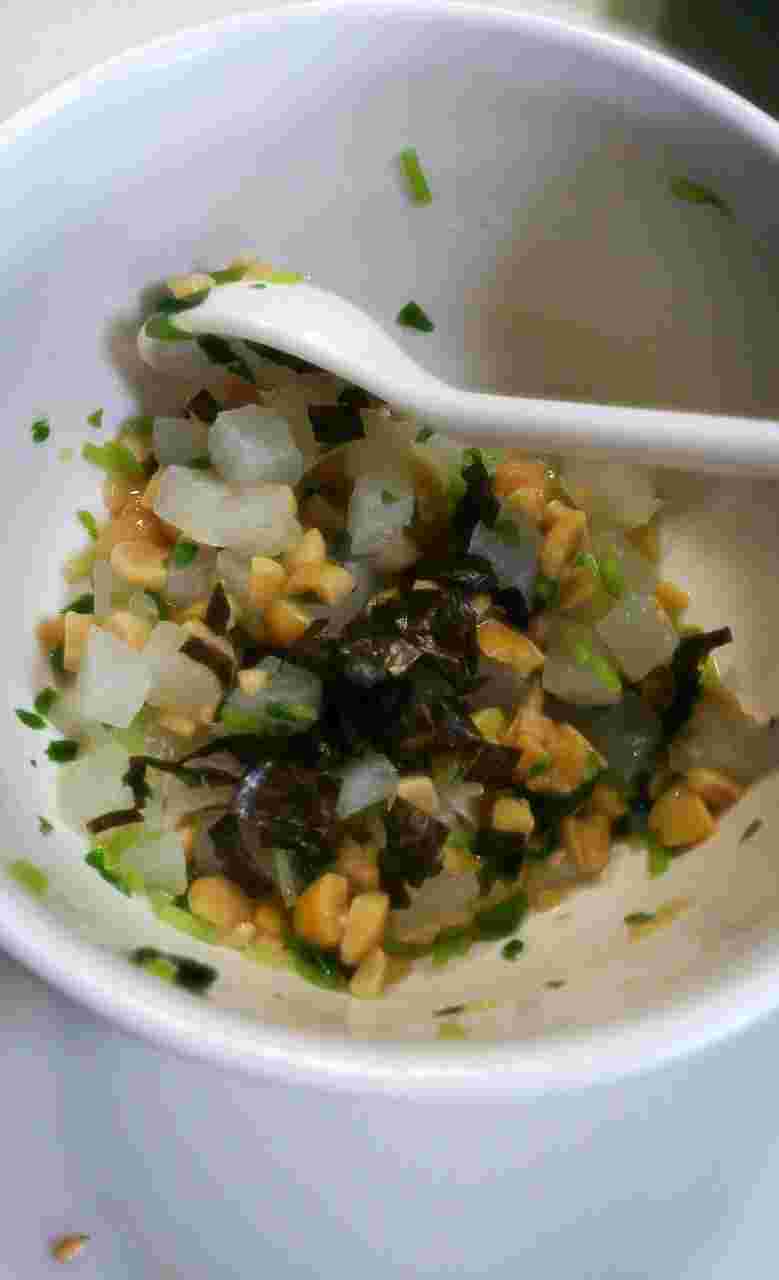 離乳食後期から食べられる豆苗と納豆の和え物