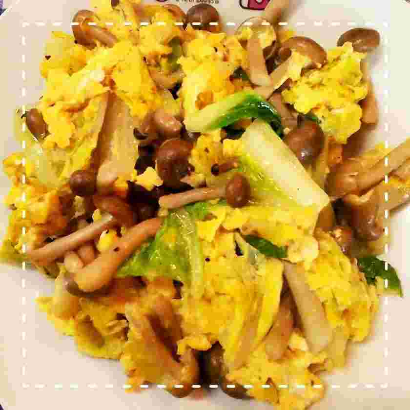 白菜としめじの卵炒め