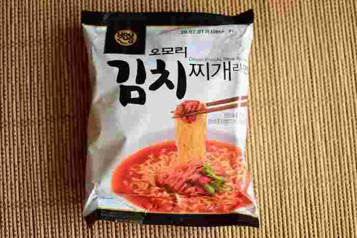 韓国インスタントラーメンのキムチチゲラーメン