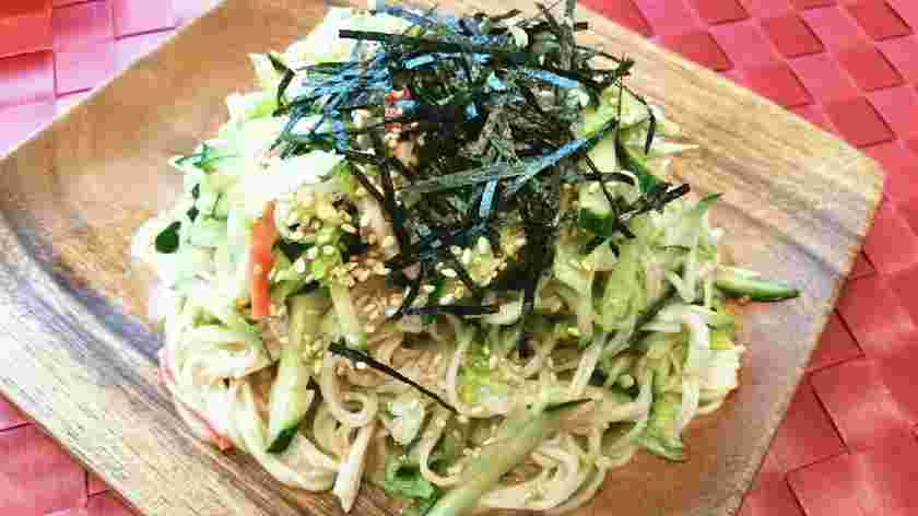 そうめんの残りで作ったサラダ