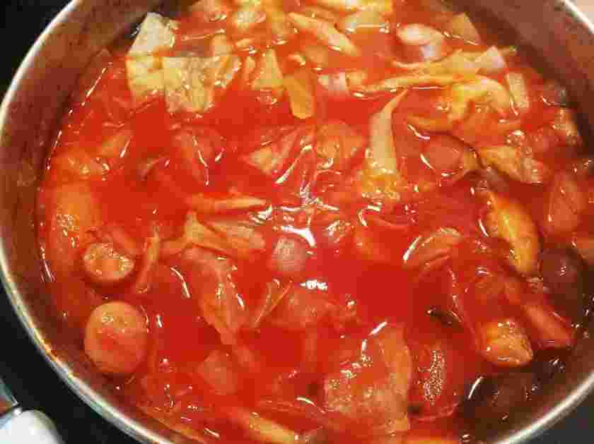 賞味期限間近の野菜ジュースで作れるミネストローネ