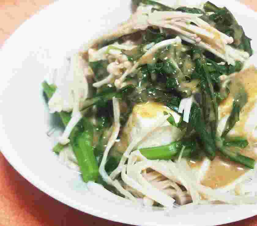 えのきと豆腐と春菊の温サラダ