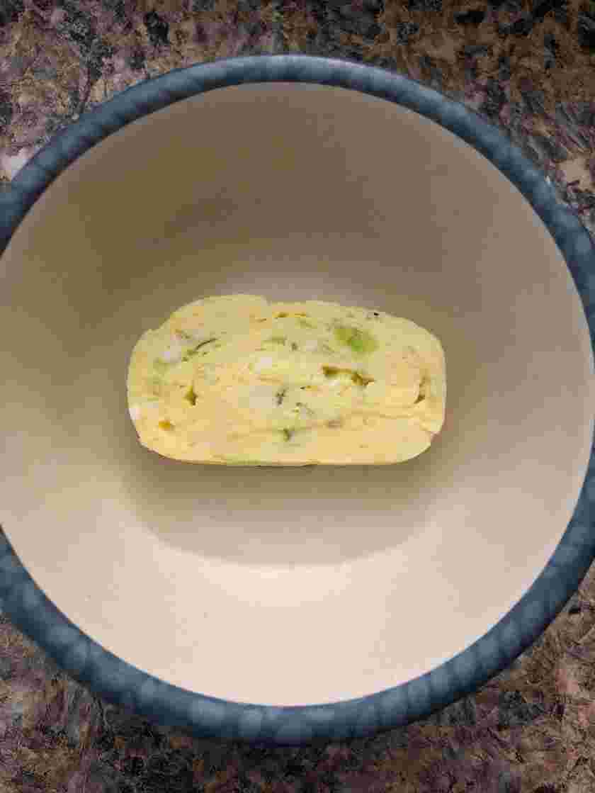 離乳食におすすめのしらすとネギ入りの卵焼き