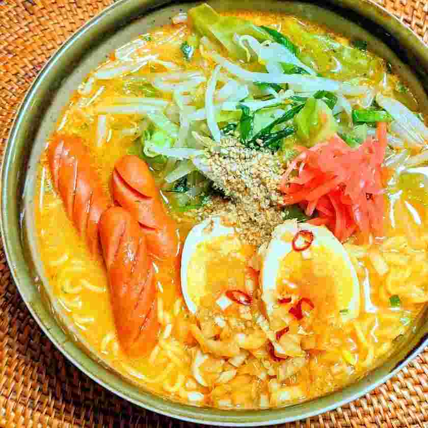 コチュジャンを隠し味に入れた豚骨ラーメン