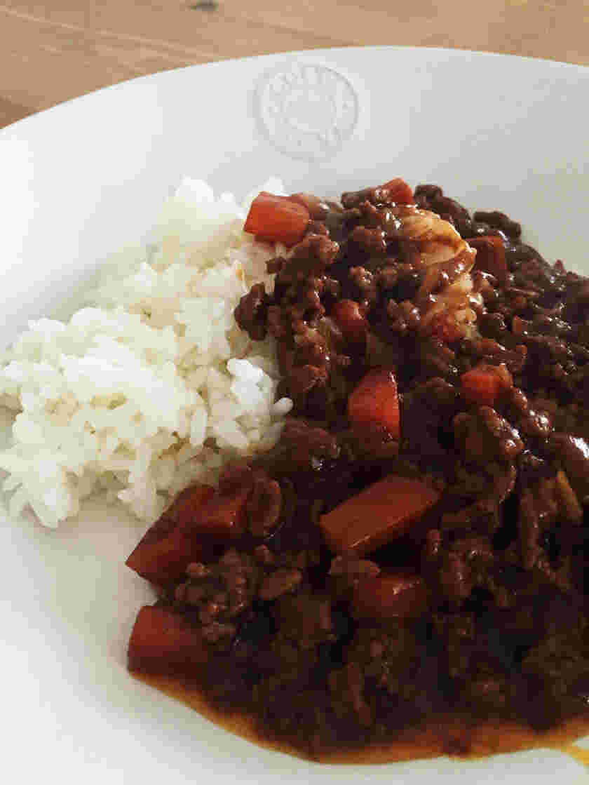 チョコを隠し味に使ったドライカレー